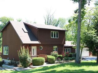 163 Union Grove Rd, Carbondale, IL 62903