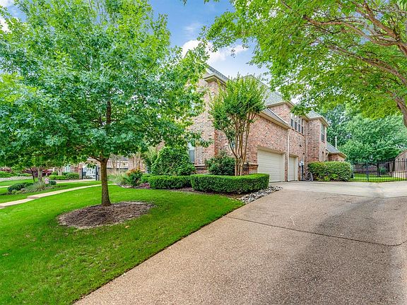 3rd image of 7300 Balmoral Dr