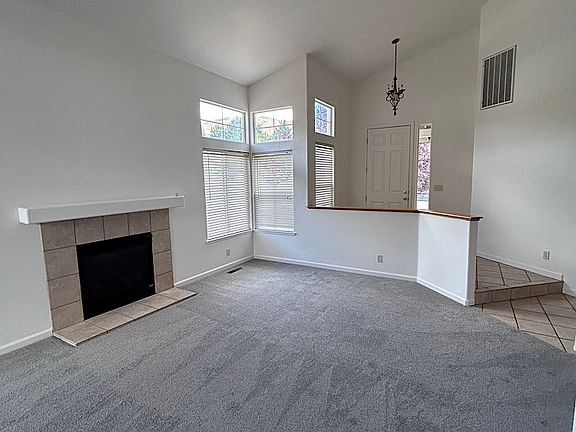 3rd image of 2961 Fox Trail Dr