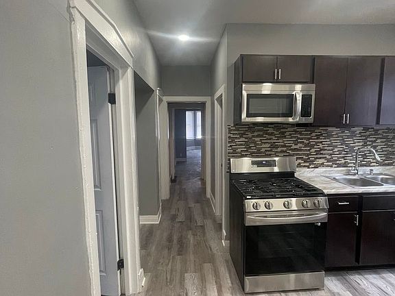4th image of 8316 S Manistee Ave #1