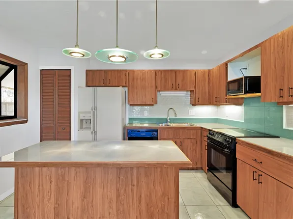 2340 87th Ave, Vero Beach, FL 32966