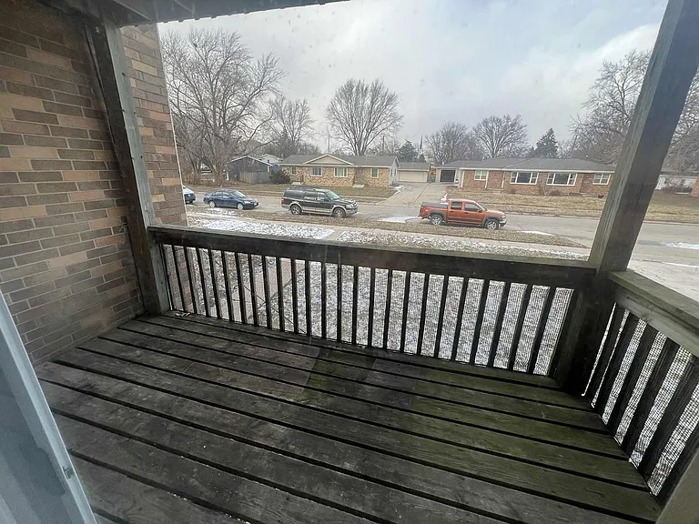 1210 SE Belmont Drive — Photo 6