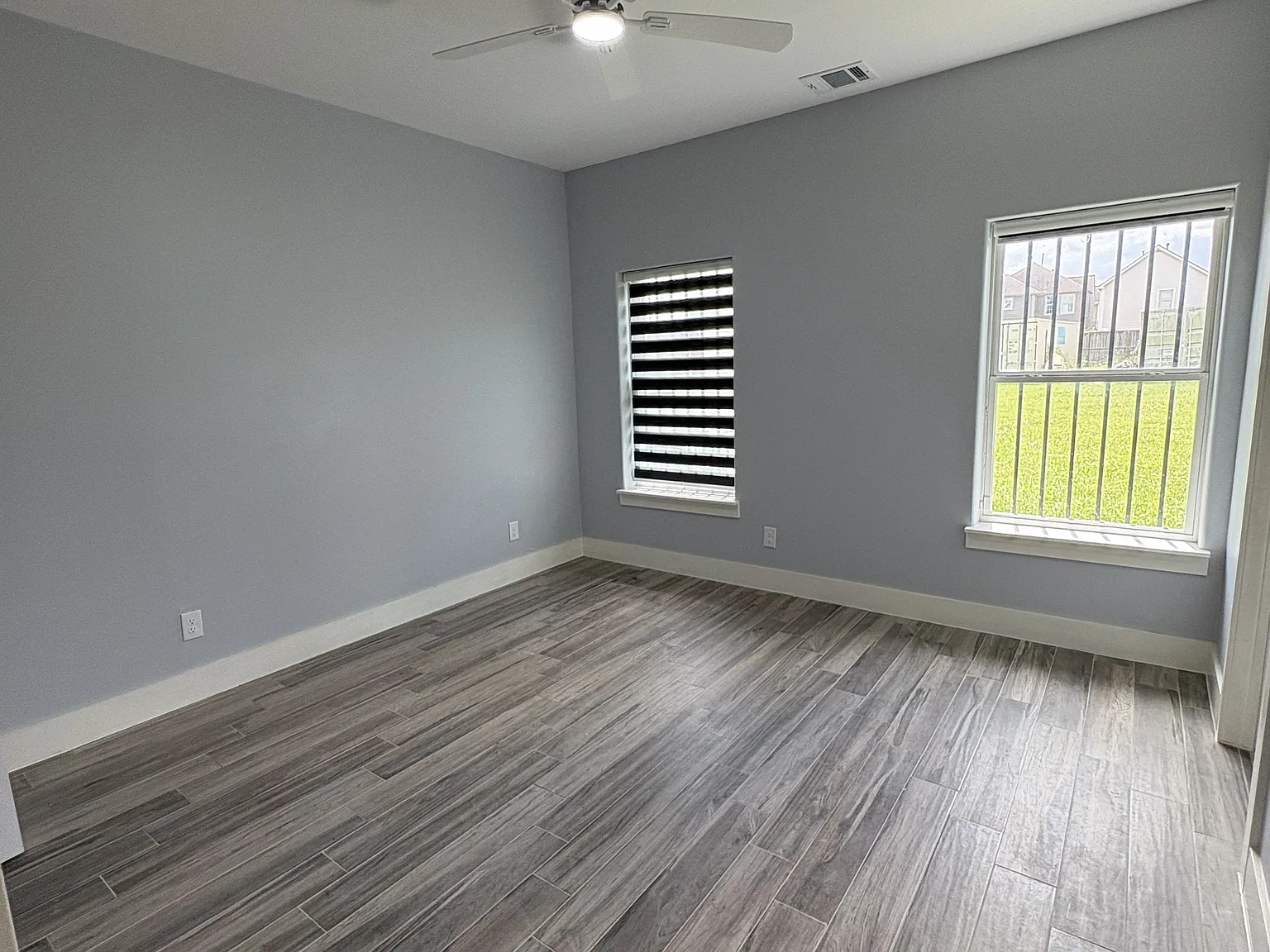 3 bed, 2172 sqft, $3,100 — Photo 2