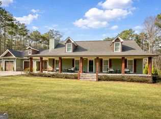 5155 Donald Dr, Loganville, GA
