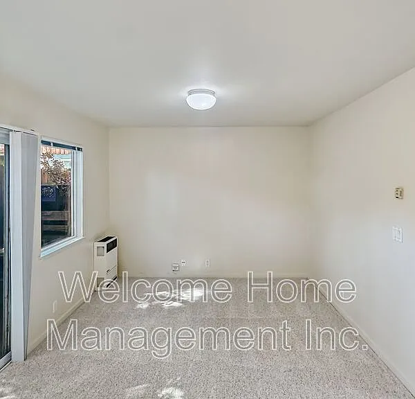 1436 Henry St #A — Photo 8