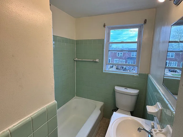 7972 Forrest Ave #2 — Photo 19
