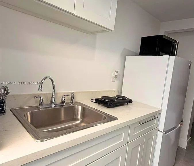 2255 SW 33rd Ave #1 — Photo 7