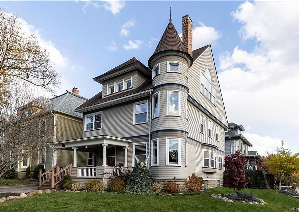 1st image of 63 Crescent Ave
