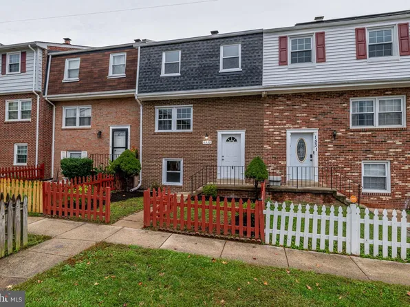 1533 Fort Sumter Ct, Dumfries, VA 22026