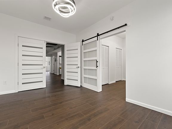 3rd image of 51 Wegman Pkwy Floor 2