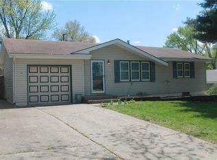 7007 NW 75th St, Kansas City, MO 64152