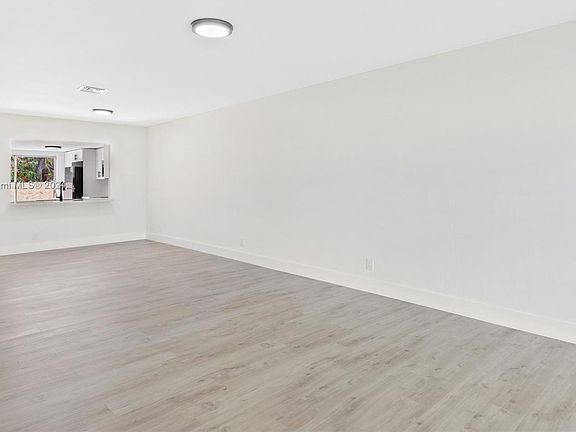 5th image of 9817 NW 66th St #D22