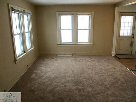 3rd image of 509 E Lexington Ave