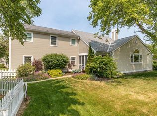 15 Deerfield Rd, South Burlington, VT 05403