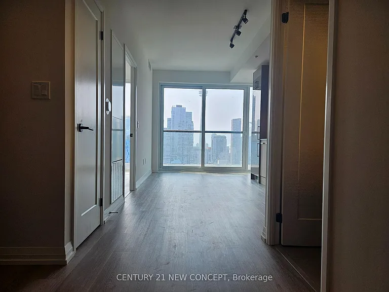 280 Dundas St W #2507 — Photo 2