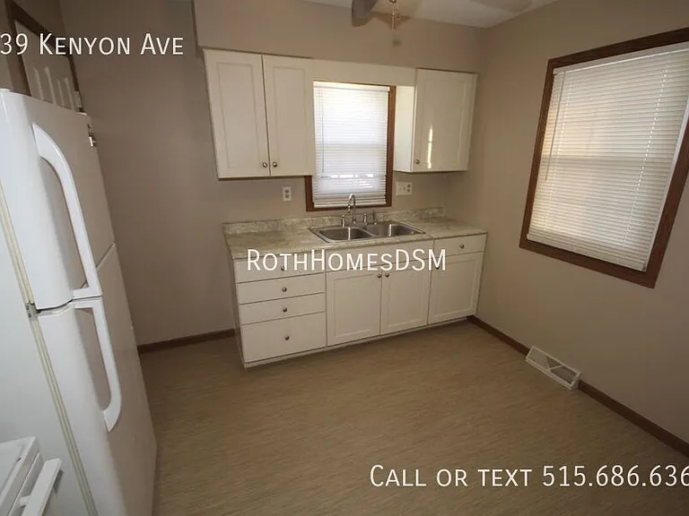 939 Kenyon Ave — Photo 3