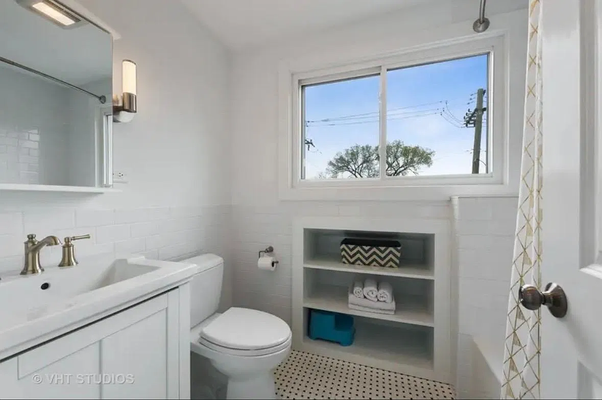6491 N Newland Ave — Photo 3