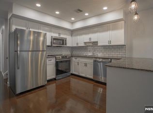 31 Fairmount Ave APT 6A, Hackensack, NJ 07601