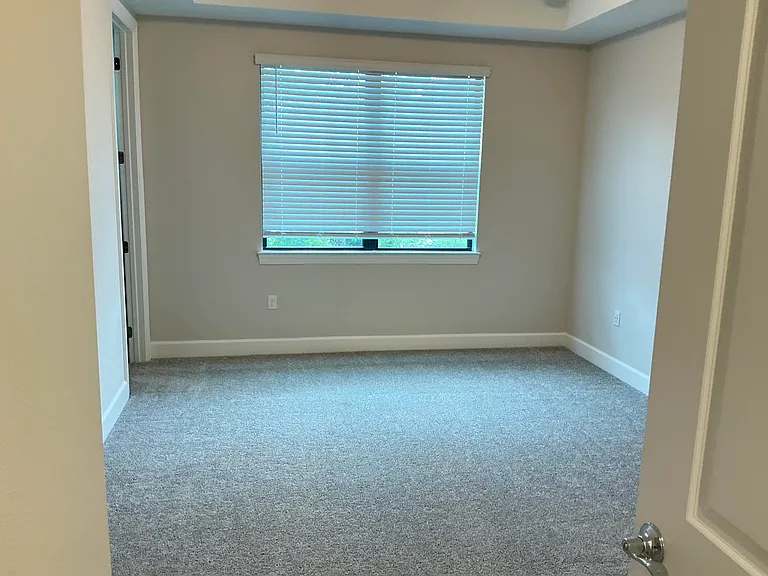 293 SW Sally Way — Photo 25