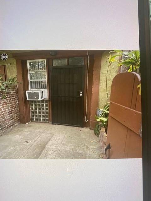 1st image of 1328 N Stanley Ave #1228
