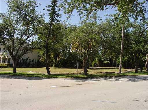 2nd image of 1276 N Rio Vista Boulevard
