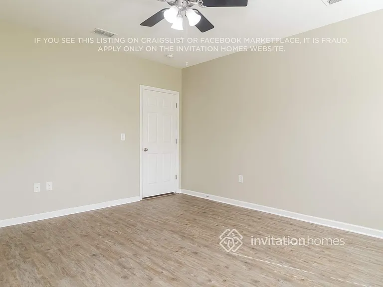 1455 Litchfield Dr — Photo 12