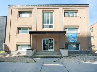 30 Hargrave St #201, Winnipeg, MB R3C 1N1