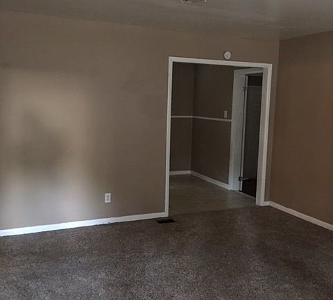 2nd image of 532 26th Ave NW