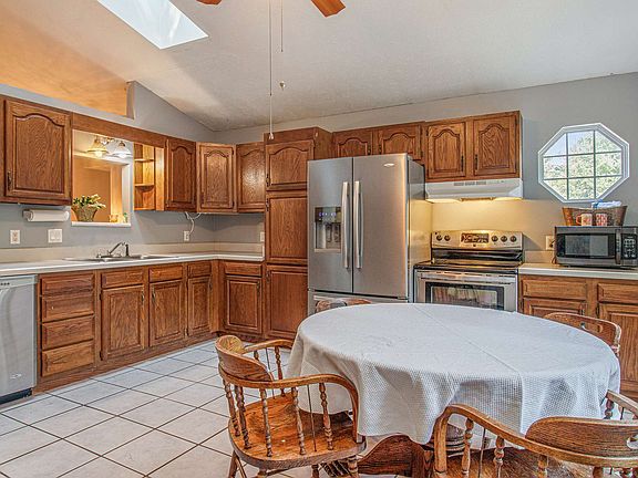 4th image of 1803 Woodland Dr