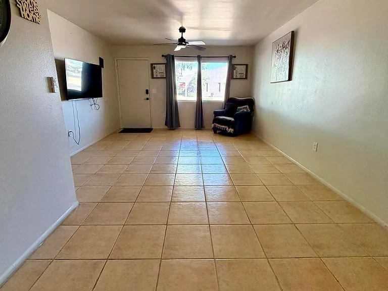 12624 N 105th Ave — Photo 3