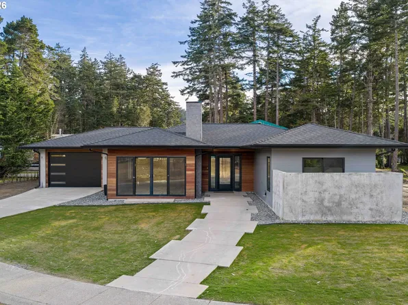 1118 Talus Way, Port Orford, OR 97465