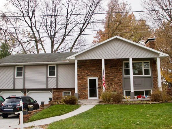 610 N Lake Dr, Marshall, MO 65340