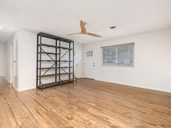 3rd image of 1304 SE E St