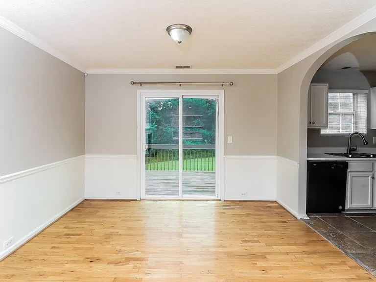 2991 Heather Lake Dr — Photo 8