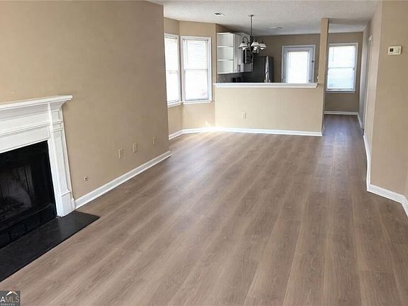 3rd image of 7941 Creekstone Way