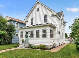 1074 Galtier St, Saint Paul, MN 55117