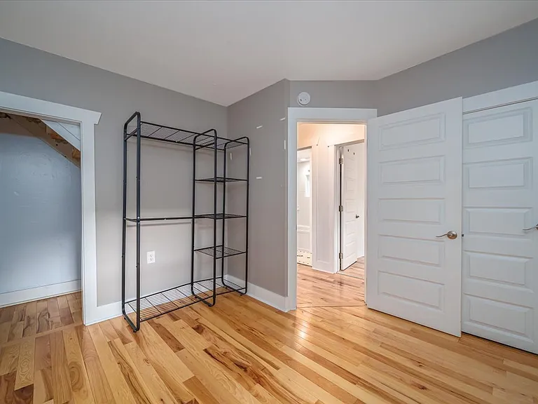 817 S Sullivan St — Photo 11