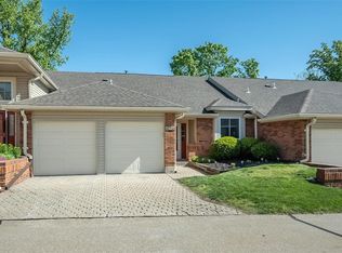 12921 Springdale Village Dr, Saint Louis, MO
