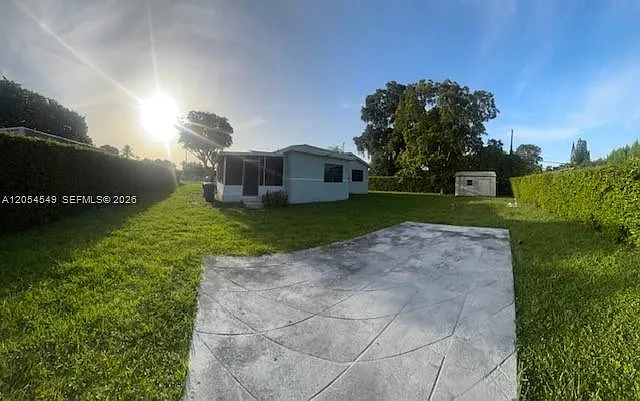14590 NW 10th Ave — Photo 12