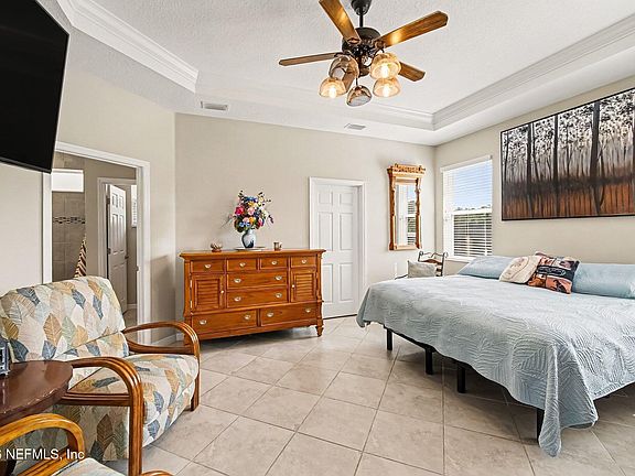 3rd image of 43 LAGOON Way