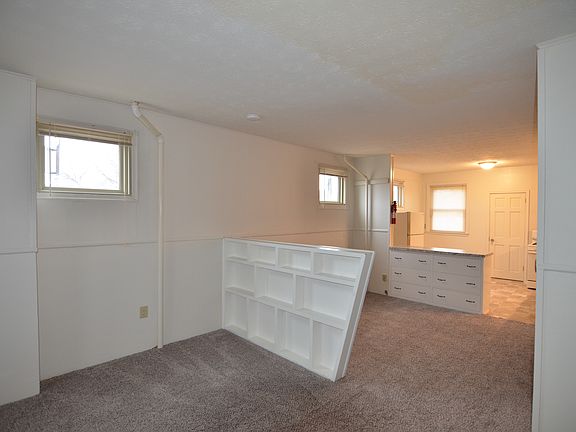 4th image of 300 W Seymour Ave APT 11