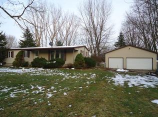 9040 N Seymour Rd, Flushing, MI 48433
