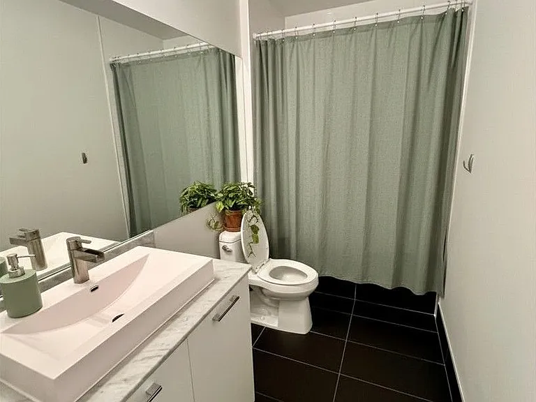 399 Adelaide St W #318 — Photo 5