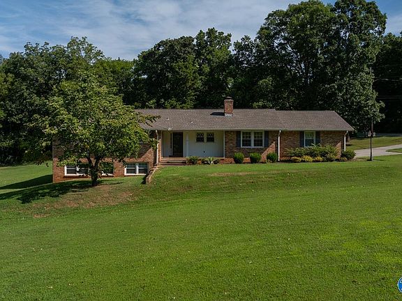 3rd image of 619 Dellwood Rd SE