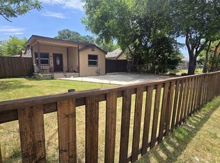 2212 Harris Ln, Haltom City, TX 76117