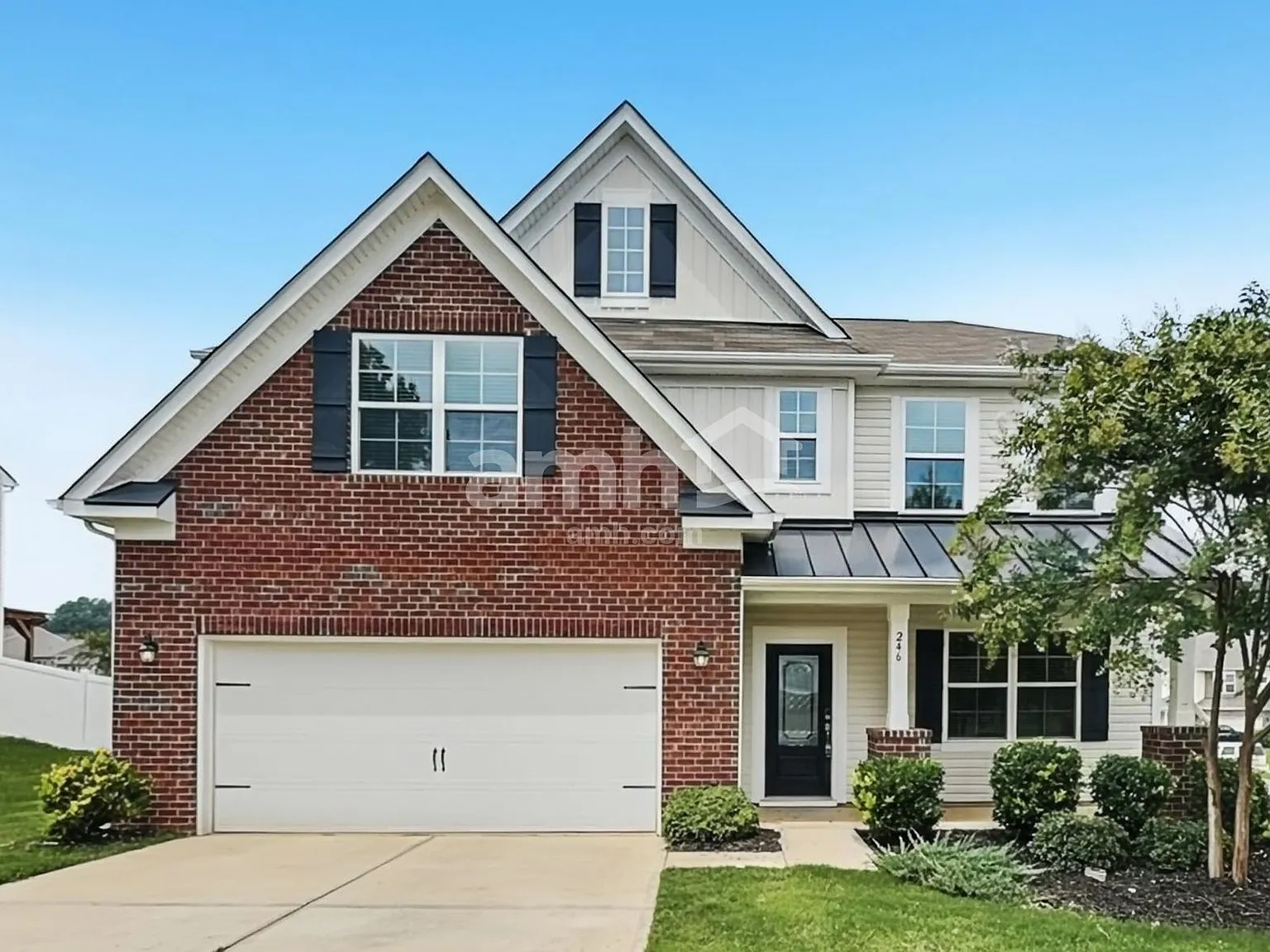 4 bed, 2.5 bath, 2654 sqft, $2,585 — Photo 1