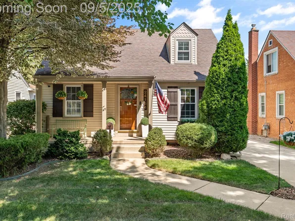 24154 Chicago St, Dearborn, MI 48124