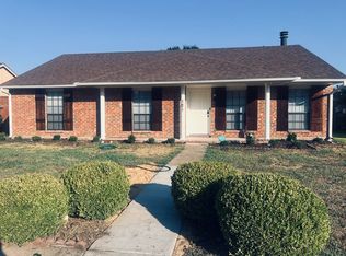 121 Kingsbridge Dr, Garland, TX 75040
