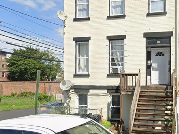 15 Clark St #C, Newburgh, NY 12550