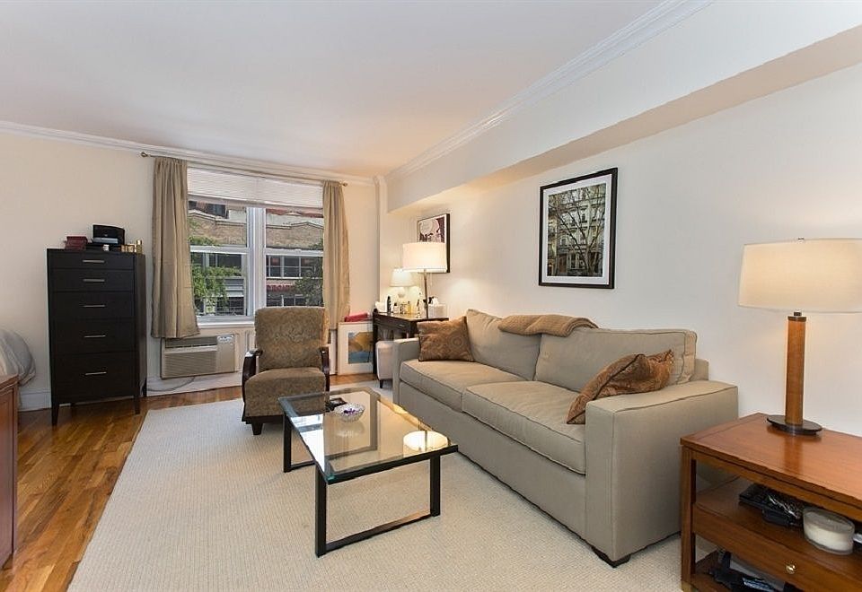 1st image of 22 W 14th St #6RN
